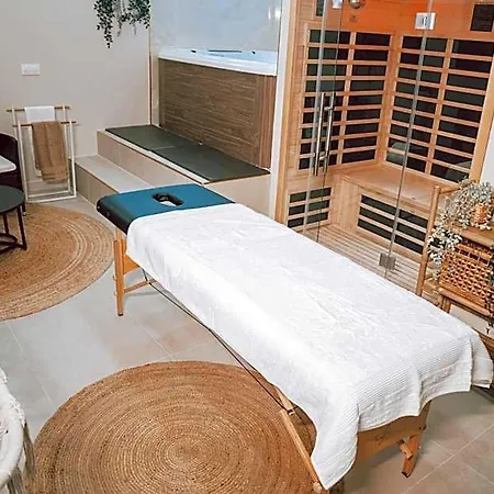 Edera Aparthotel 4*