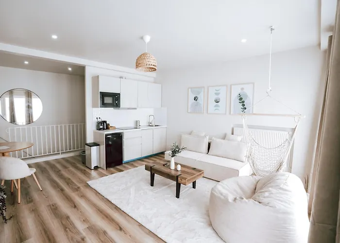 Edera Apartahotel 4*